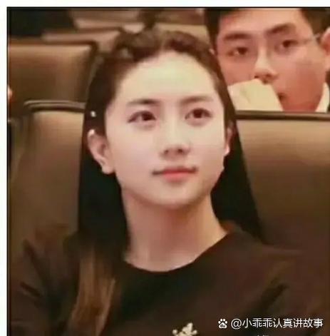 孟晚舟大学毕业照缩略图