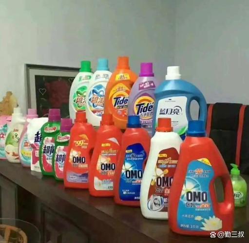 洗衣液洗衣服好还是洗衣粉好缩略图