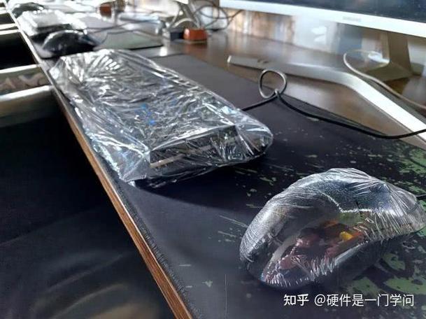 鼠标用久了有污垢