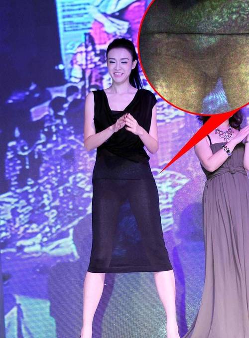 女人最尴尬的时候视频