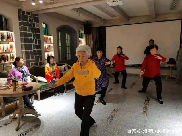 闲伴官方相亲
