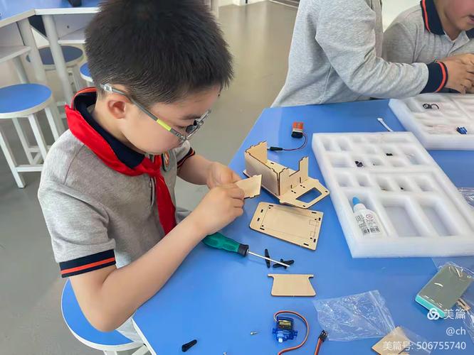 小学生创客微视频