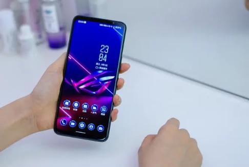 手机8g运存玩游戏够吗