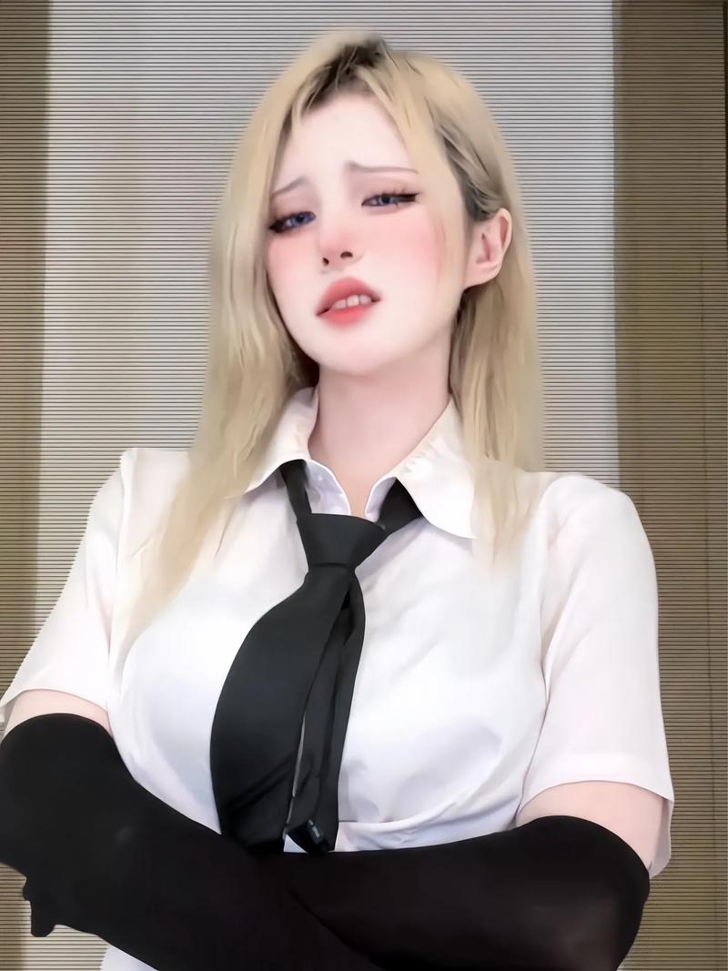 嫌弃脸倒计时吐口水视频