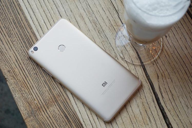 小米max2有全面屏吗