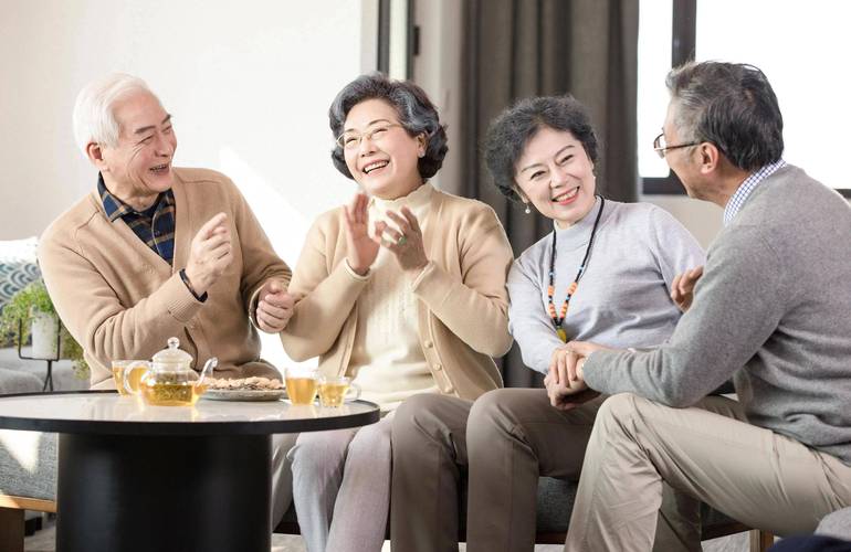 负债人60岁了养老金会冻结吗