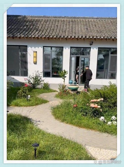 温馨的小院(满院春光)王青小说