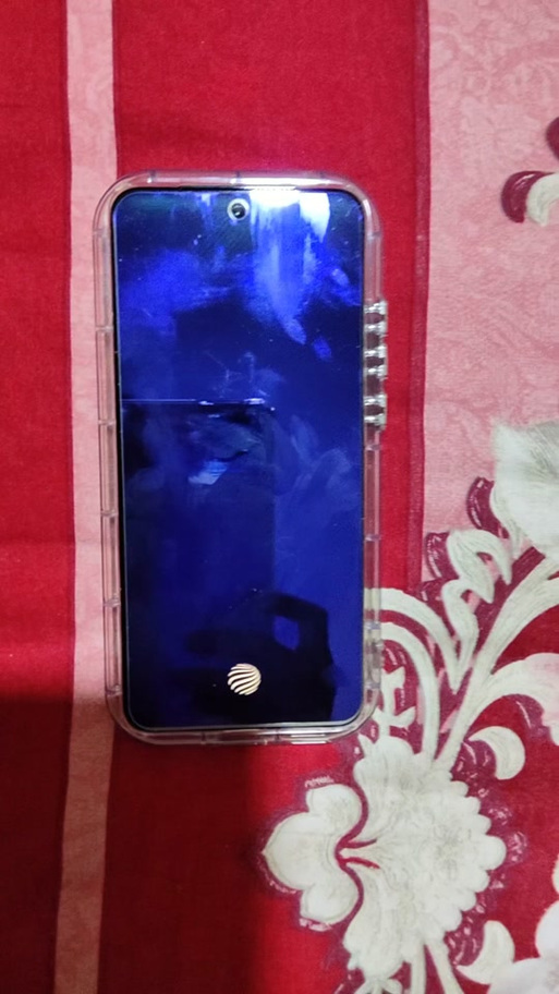 vivo手机一碰上面就黑屏