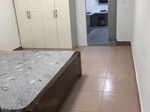 附近一楼出租房游戏截图