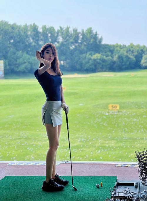 高尔夫教练