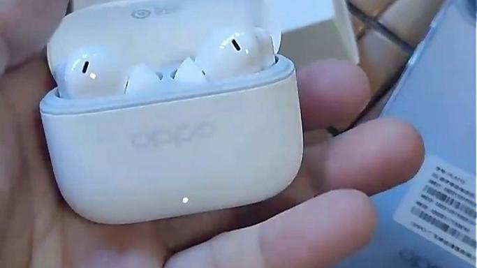 oppor4耳机能降噪么