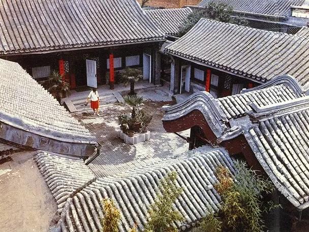 四合院:从旧警察开始