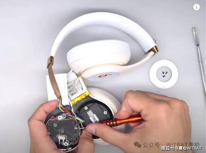 耳机仓的电池拿掉还能用吗