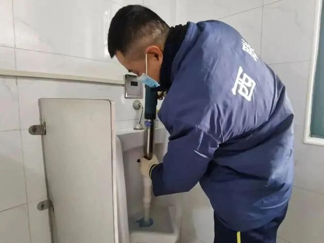 qq群管理员如何踢人