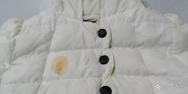 羽绒服扣怎么拆掉