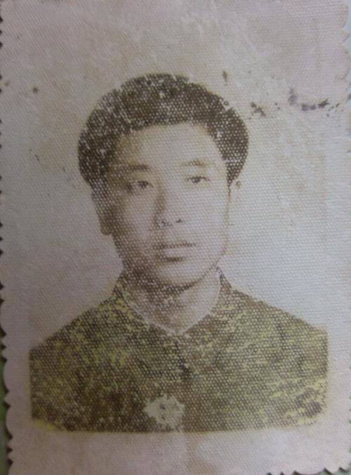 严重模糊老照片变清晰