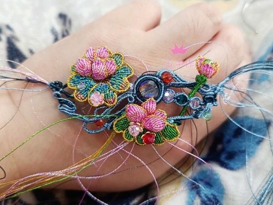 四股绳莲花结的编法