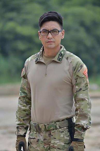 特种兵之幽灵战神缩略图