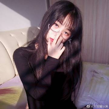 大脸猫叫以清微博
