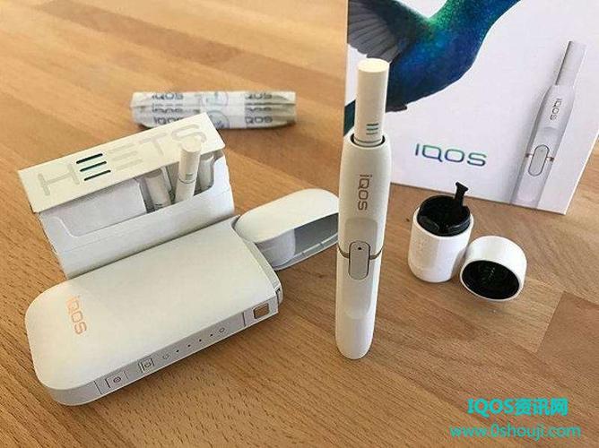IQOS3开机白灯闪一下