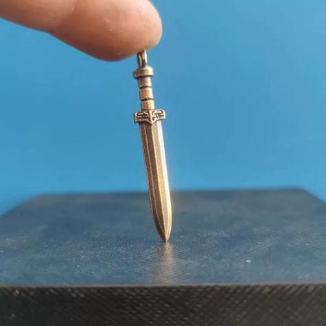 手机和电脑哪个更强大