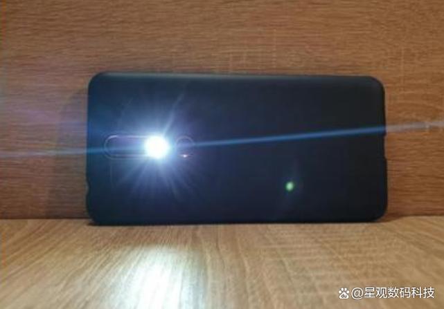 华为mate怎么快速打开手电筒游戏截图