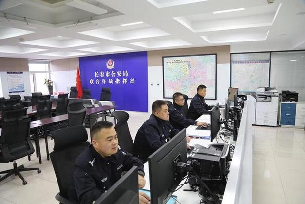 万户点评警察