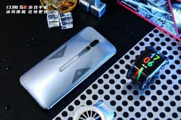 iqoopro有肩键吗