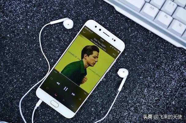 手机耳机听到自己的声音