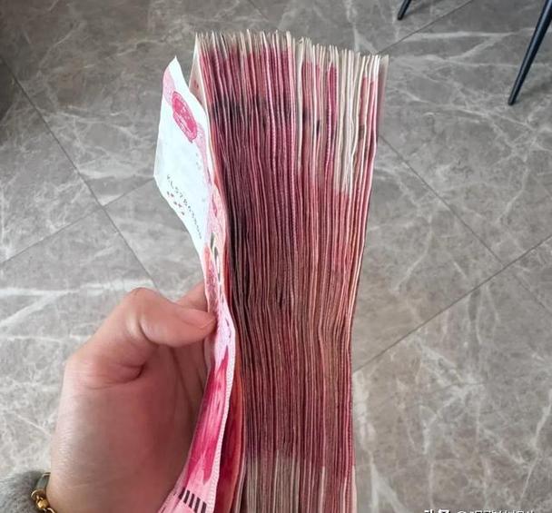 装一万元的红包多少钱一个