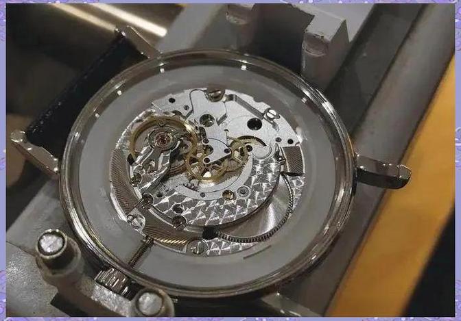石英表芯如何拆卸