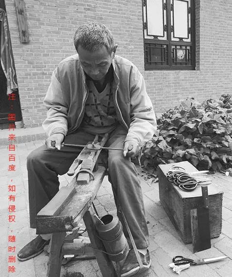 磨剪子嘞戗菜刀是什么歌