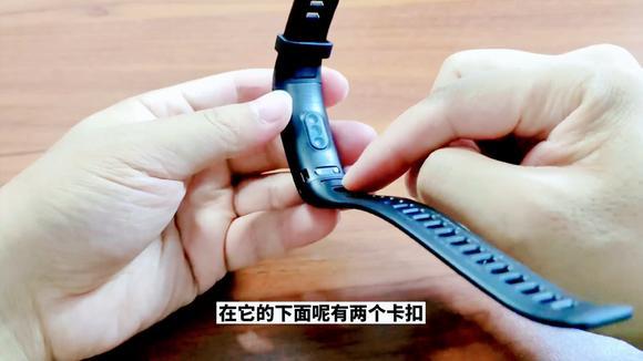 华为手环4pro表带怎么拆