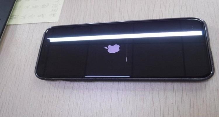iphonex边框磕痕