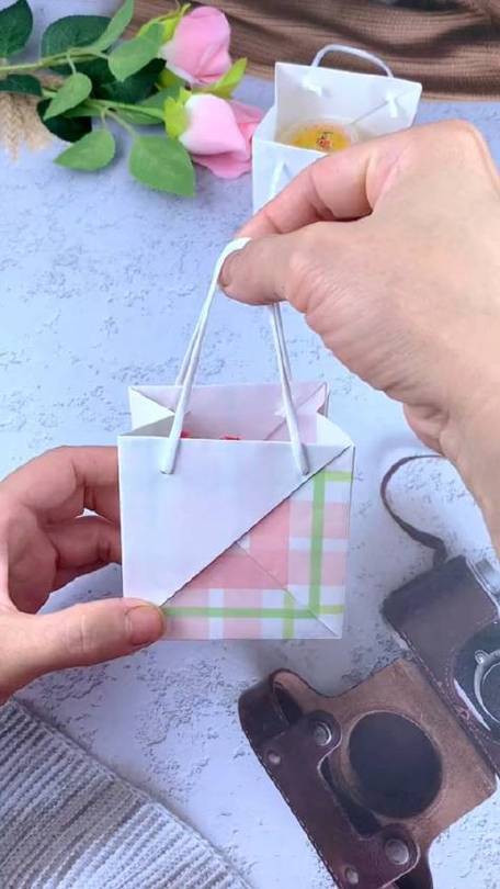 放照片叠一个纸袋