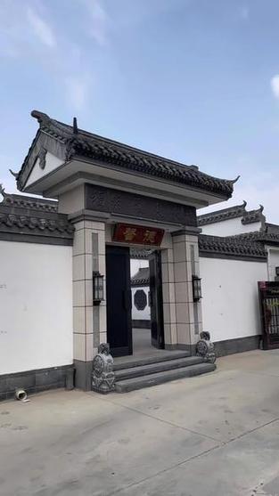 现代农村院子大门门楼