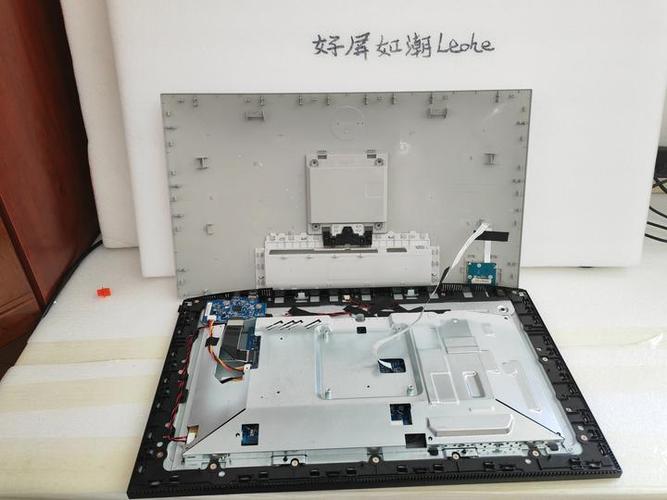 戴尔显示器拆卸图解