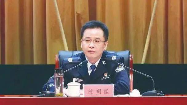新疆公安厅厅长