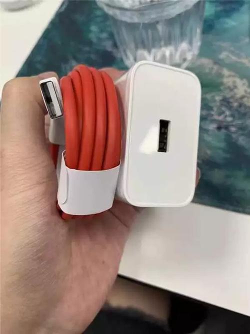 一加ace3原装充电器什么样子