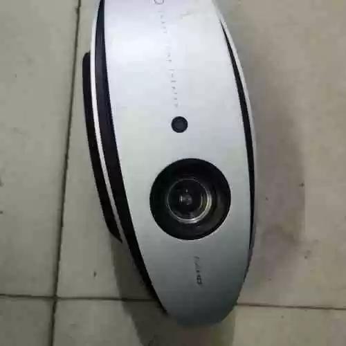 坚果投影仪开机但不能投影