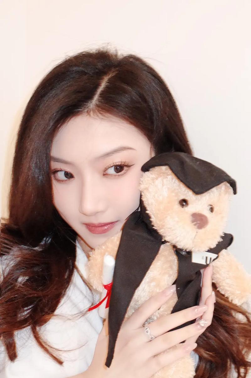 夏蕴翡yvette