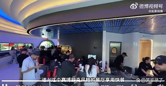 上海开饭店能赚多少