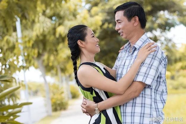 70岁男人一旦爱上一个女人缩略图