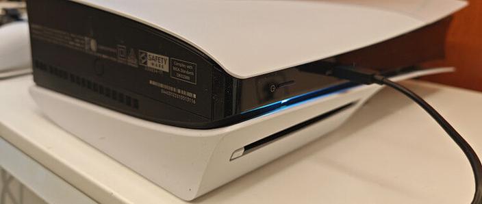 ps5slim数字版可以装光驱吗