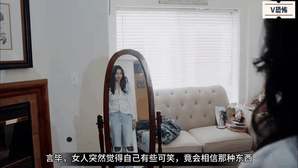 前置摄像头录像中自己的嘴,脸很歪