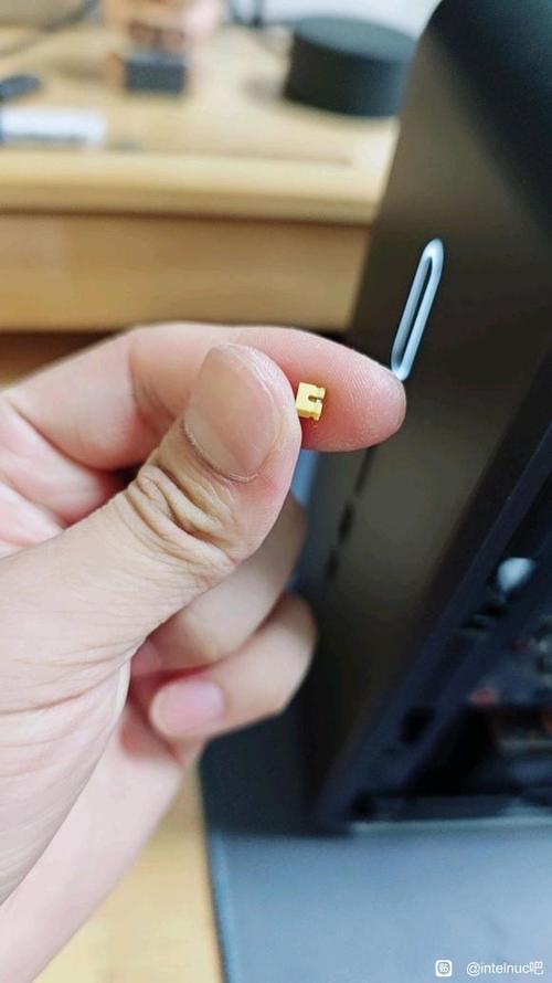 nuc bios 无显示