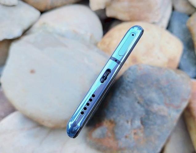 一加7t听筒在哪
