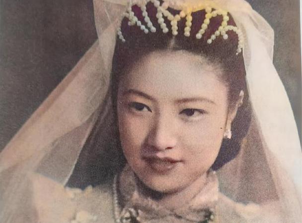 80年代凝脂美人