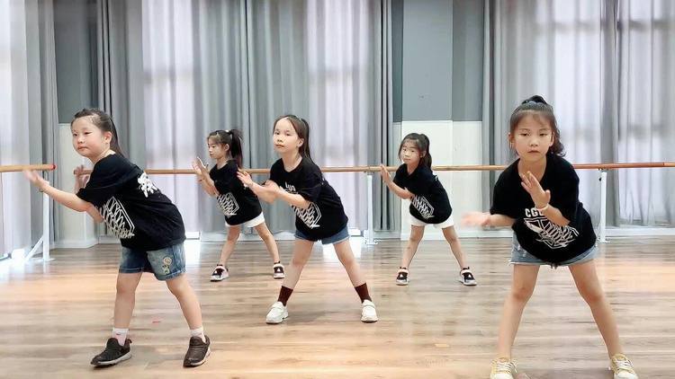 我最红幼儿舞蹈