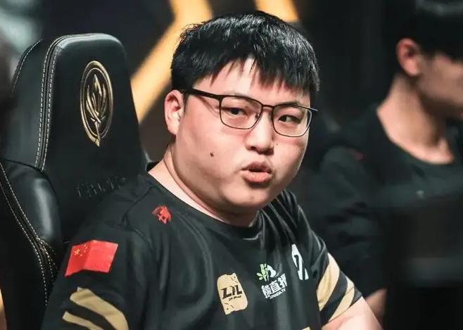 战鹰uzi